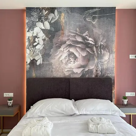 شقة Leonarda Waterfront Residences *