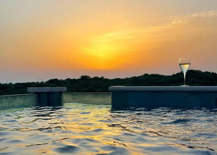 Leonarda Waterfront Residences Kozino