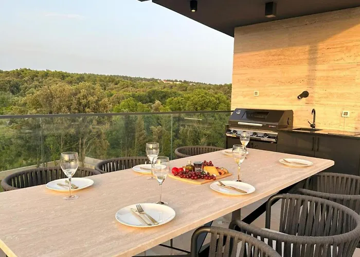 Leonarda Waterfront Residences Apartman Kozino