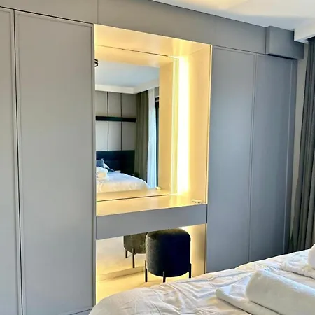 Apartment Leonarda Waterfront Residences Kozino
