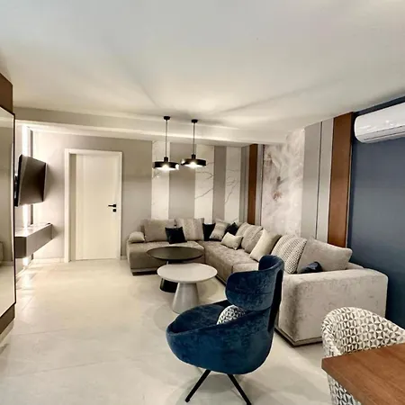 Leonarda Waterfront Residences Apartment Kozino