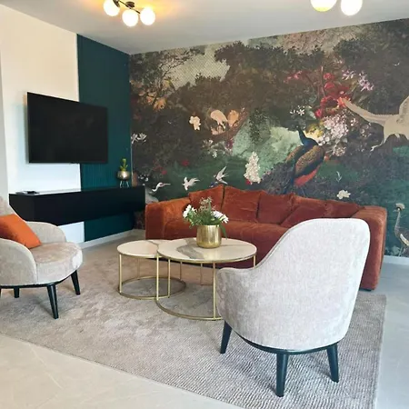 Leonarda Waterfront Residences Apartman