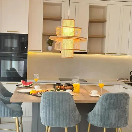 Leonarda Waterfront Residences * Kozino