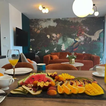 Leonarda Waterfront Residences Apartman