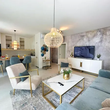 Leonarda Waterfront Residences Apartman *