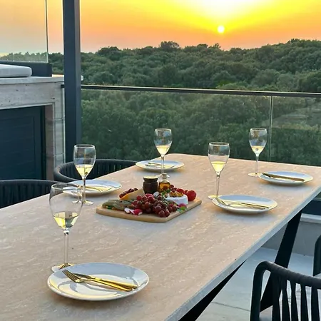Leonarda Waterfront Residences