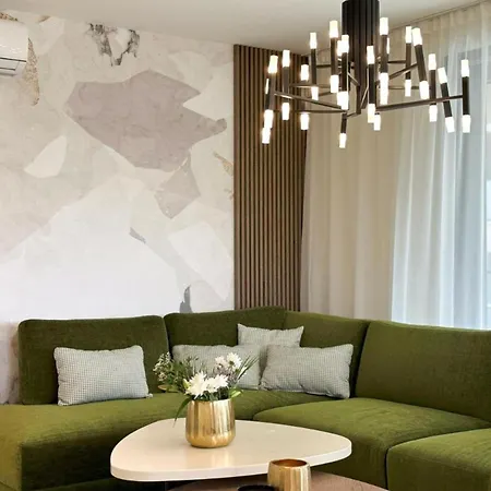 Leonarda Waterfront Residences * Kožino