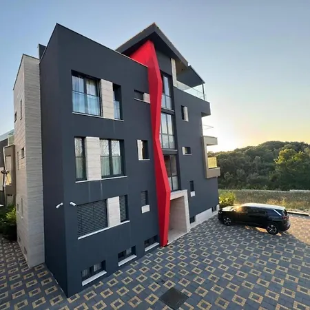 Leonarda Waterfront Residences Apartman *