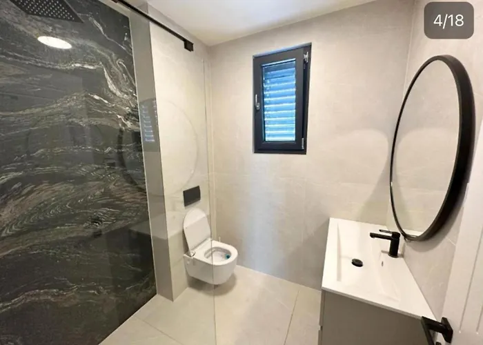 Leonarda Waterfront Residences