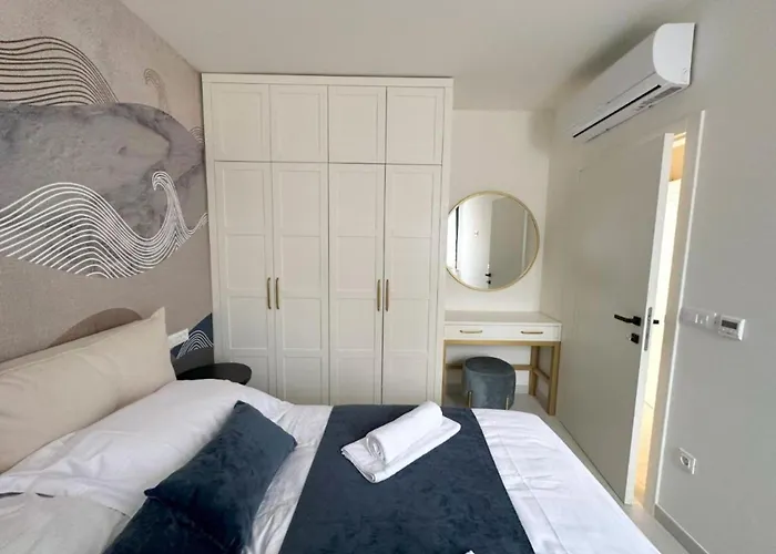 Leonarda Waterfront Residences Apartmán