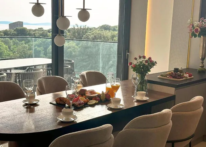 Leonarda Waterfront Residences * Kožino