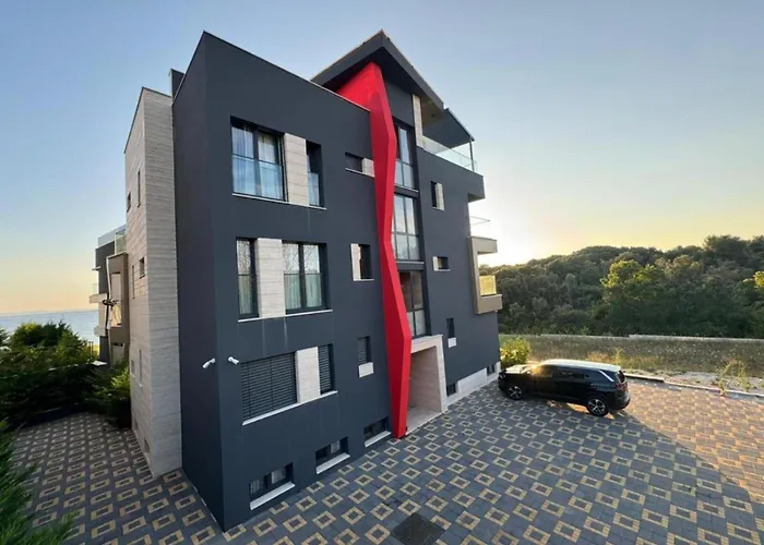 Leonarda Waterfront Residences Apartmán *